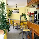 Hotel Logis Restaurant Cazes Arazat 3*