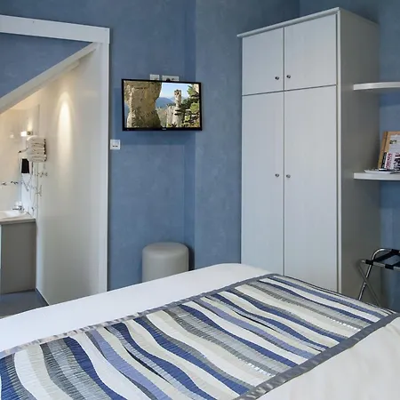Logis Restaurant Cazes Arazat فندق