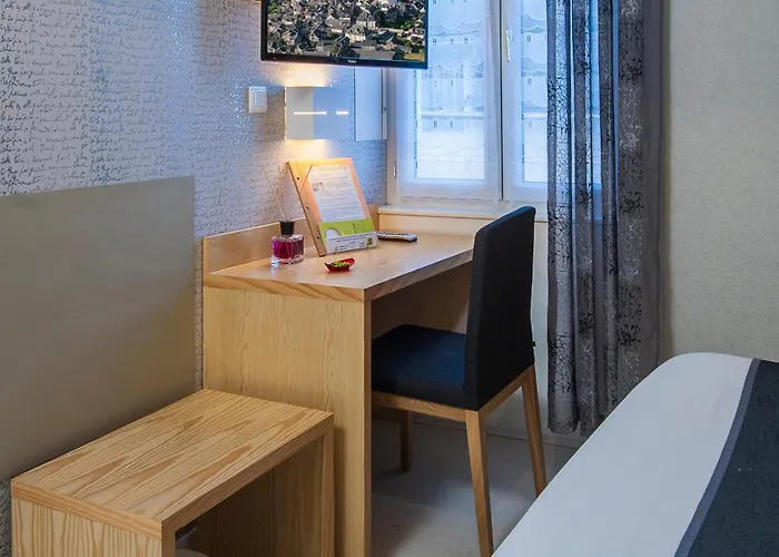 Logis Restaurant Cazes Arazat 3* Laissac