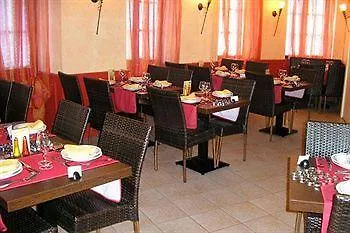 Logis Restaurant Cazes Arazat 3*