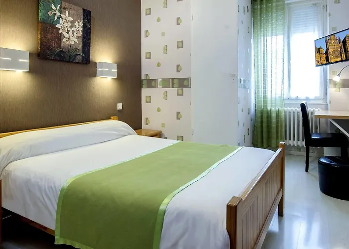 Hotel Logis Restaurant Cazes Arazat