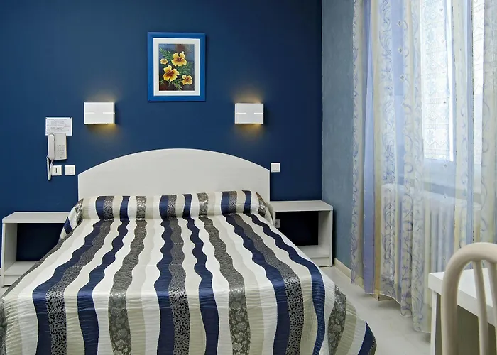 Logis Restaurant Cazes Arazat Hotel 3*