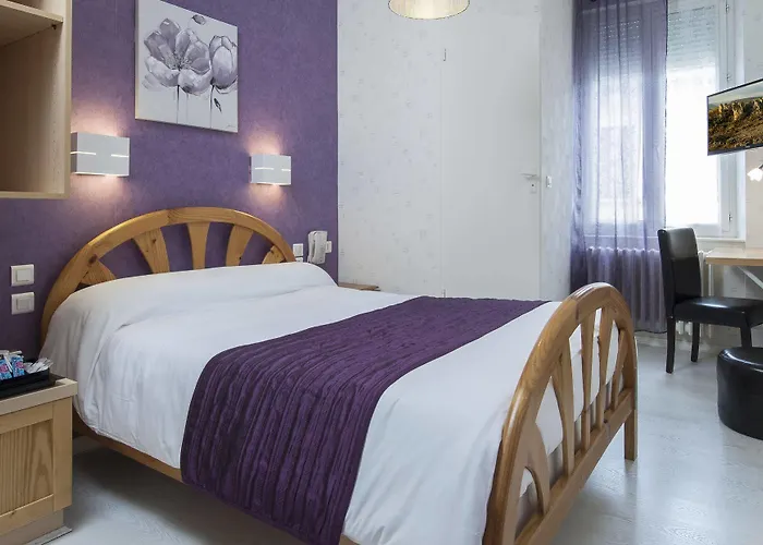 Hotel Logis Restaurant Cazes Arazat