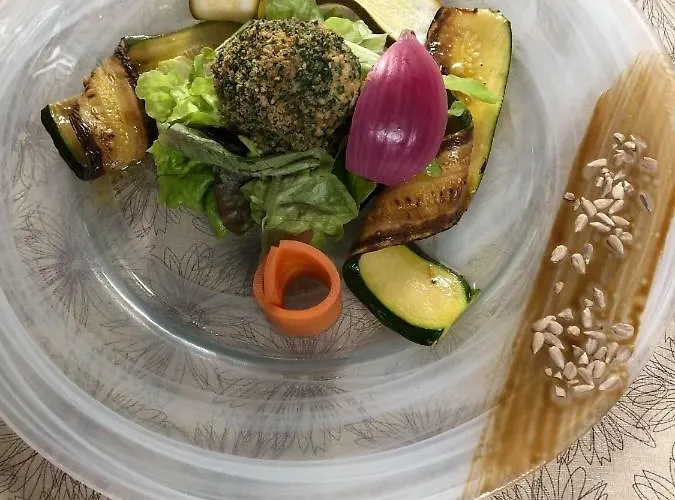 Logis Restaurant Cazes Arazat 3*