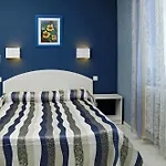 Logis De France Cazes Arazat Hotel 3*