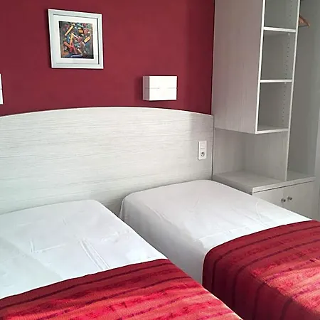 Hotel Logis Restaurant Cazes Arazat 3*