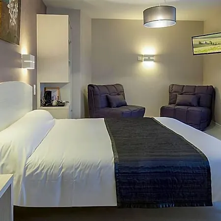 Logis Restaurant Cazes Arazat Hotel 3*