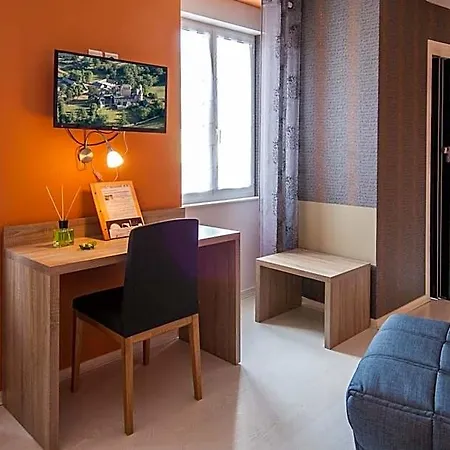 Hotel Logis Restaurant Cazes Arazat 3*