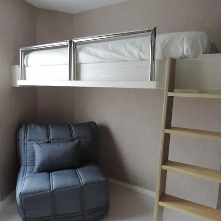 Logis Restaurant Cazes Arazat Laissac