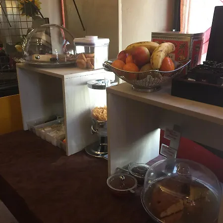 Logis Restaurant Cazes Arazat 3* Laissac