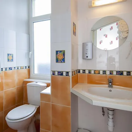 Hotel Logis Restaurant Cazes Arazat