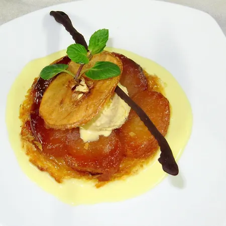 Logis Restaurant Cazes Arazat 3* Laissac