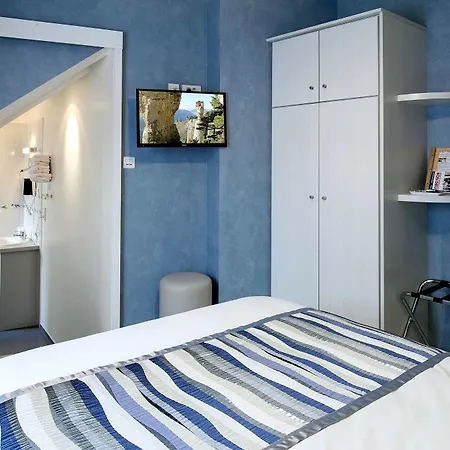 Logis Restaurant Cazes Arazat Hotel