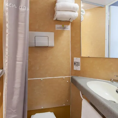 Logis Restaurant Cazes Arazat Hotel 3*