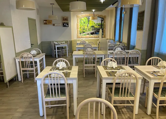 Logis Restaurant Cazes Arazat