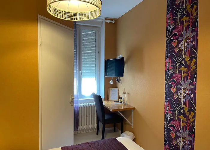 Logis Restaurant Cazes Arazat Hotel 3*