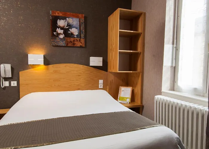 Logis Restaurant Cazes Arazat Hotel Laissac